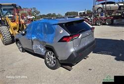 تۆیۆتا ڕاڤ 4